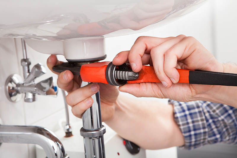 The leading plumbing company and services in the valley. Just give us a call for a free plumbing services consultation with one of our specialists in Phoenix AZ. | Top 24 hour emergency plumbing services in Arizona